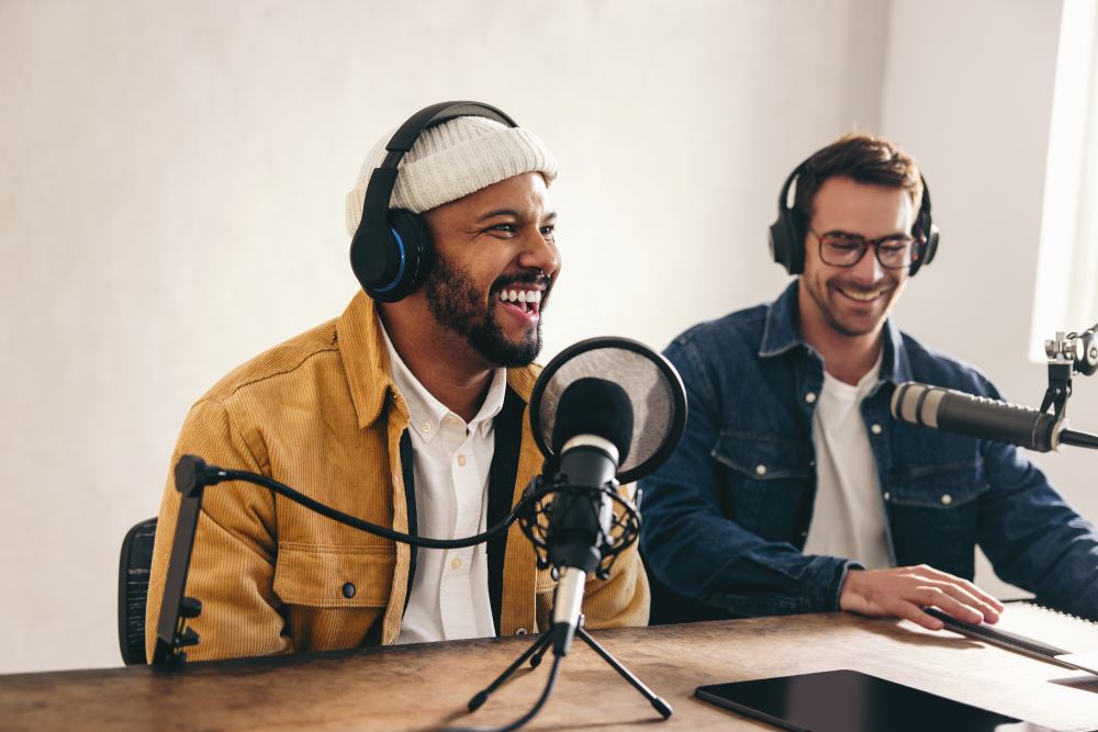 De impact van Het Nieuwe Luisteren binnen de audiokanelen Radio, Livestream en Podcast