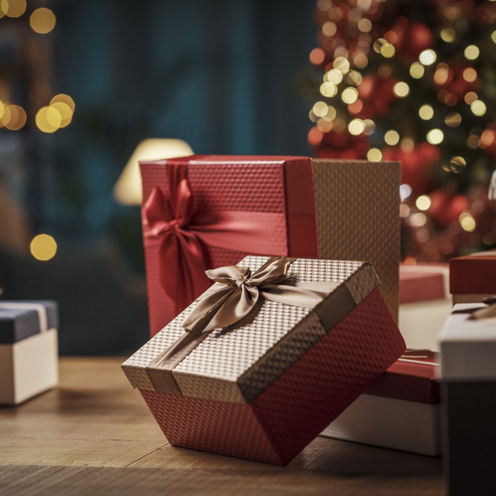 Be Top of Smart Minds: reach premium holiday consumers